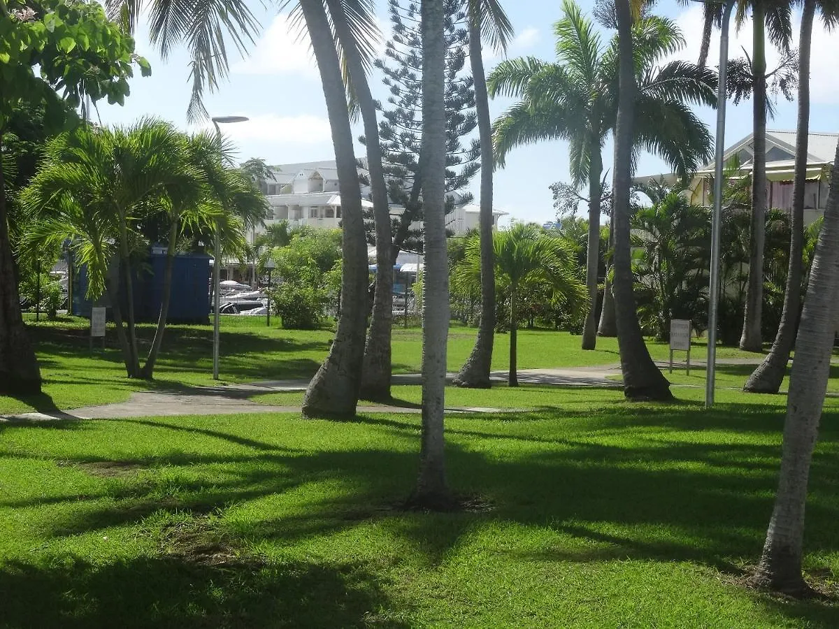 Marine Location Daire Saint-Francois